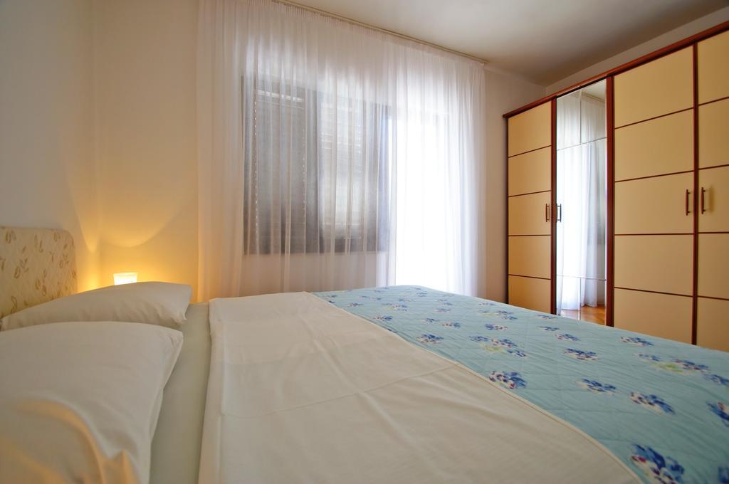 Hella Apartments Trogir Bilik gambar