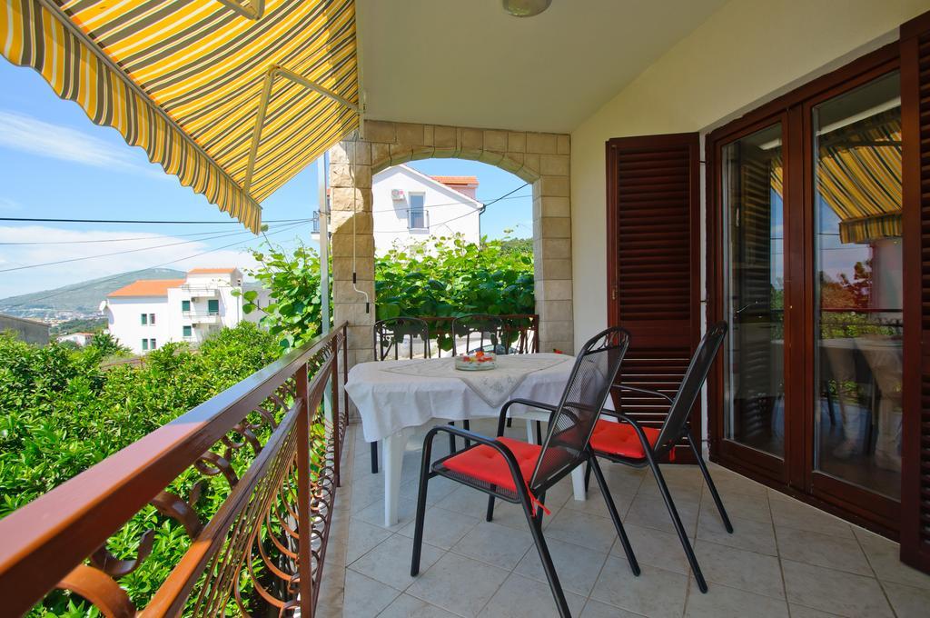 Hella Apartments Trogir Bilik gambar