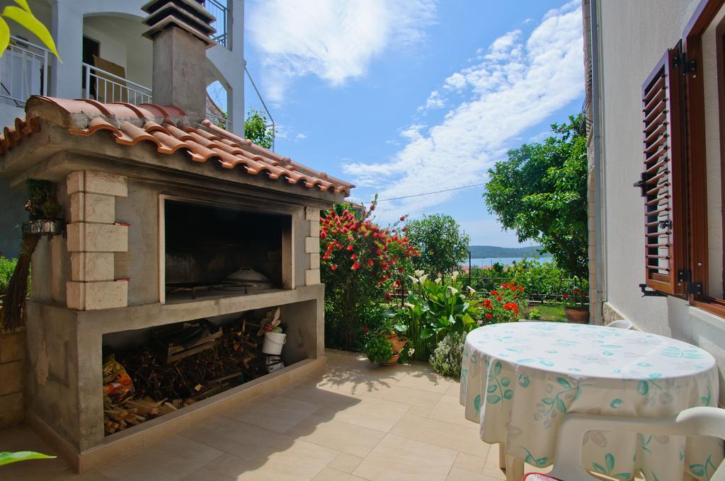 Hella Apartments Trogir Bilik gambar