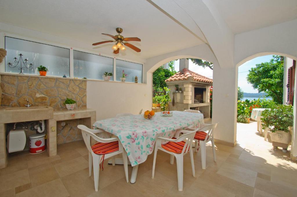 Hella Apartments Trogir Luaran gambar