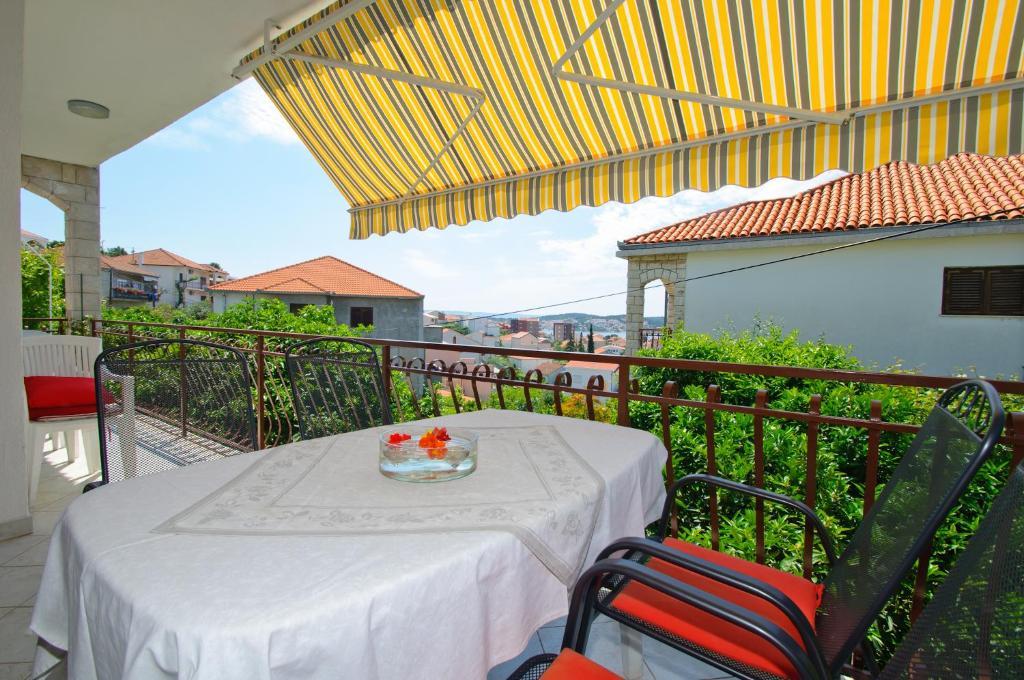 Hella Apartments Trogir Luaran gambar