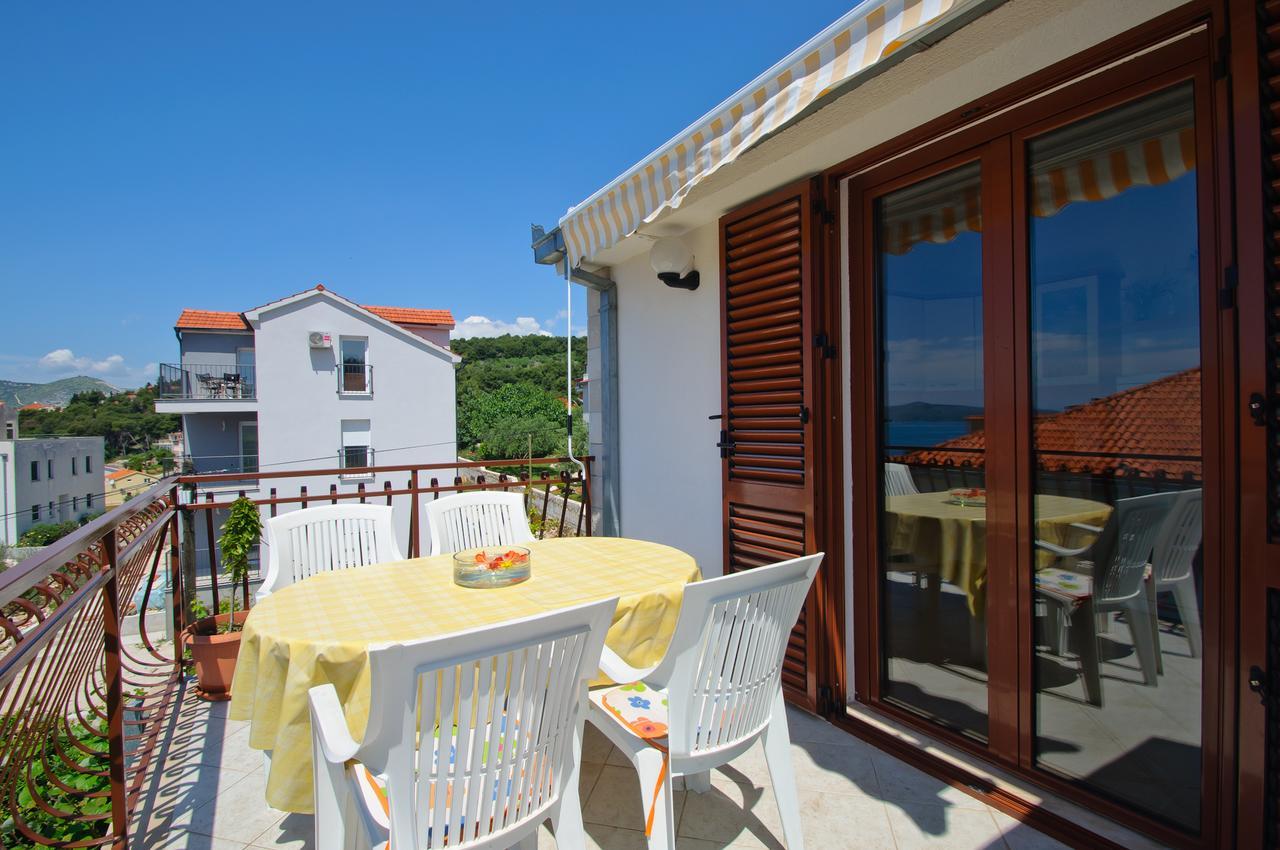 Hella Apartments Trogir Luaran gambar