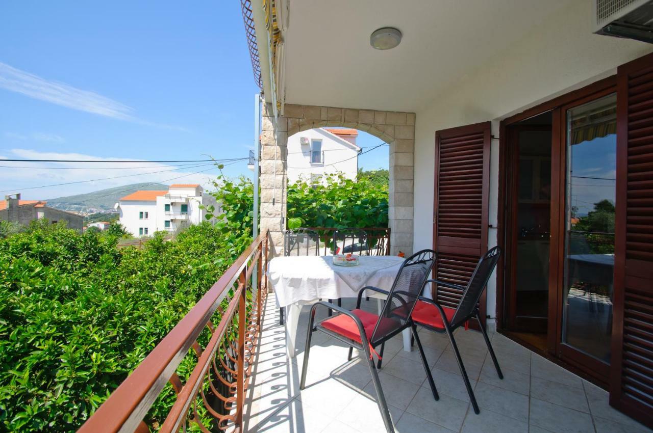 Hella Apartments Trogir Luaran gambar